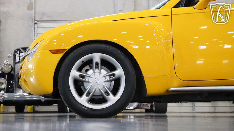 used 2004 Chevrolet SSR car, priced at $25,000