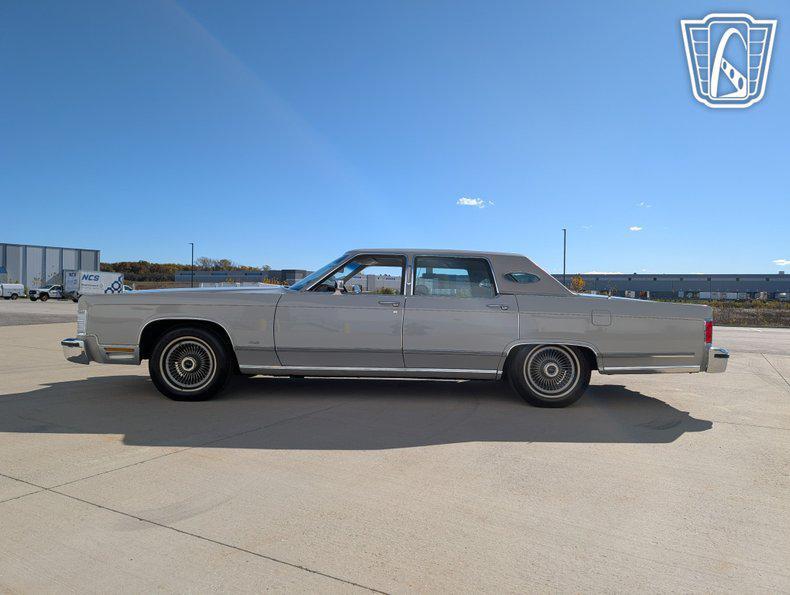 used 1979 Lincoln Continental car, priced at $31,000