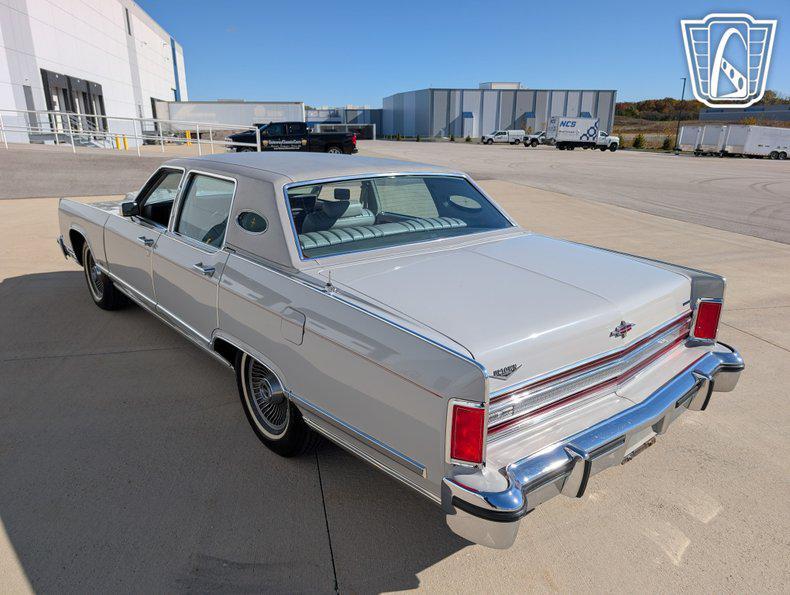 used 1979 Lincoln Continental car, priced at $31,000