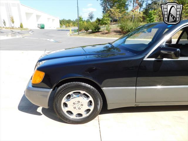used 1992 Mercedes-Benz S-Class car, priced at $12,000