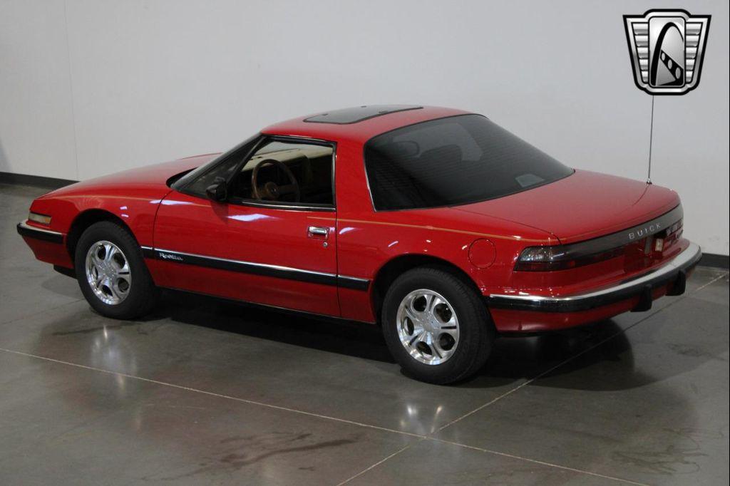 used 1989 Buick Reatta car, priced at $11,000