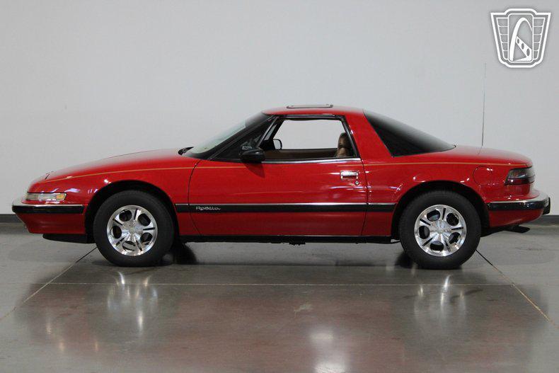 used 1989 Buick Reatta car, priced at $10,000