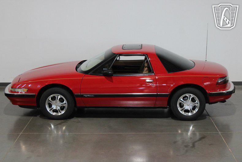 used 1989 Buick Reatta car, priced at $10,000