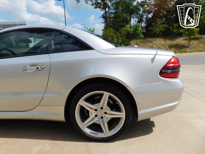 used 2009 Mercedes-Benz SL-Class car, priced at $34,000