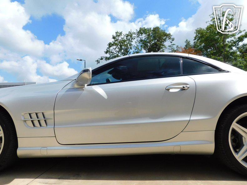 used 2009 Mercedes-Benz SL-Class car, priced at $34,000
