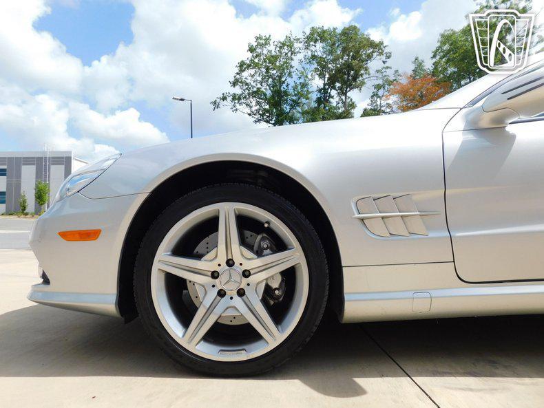 used 2009 Mercedes-Benz SL-Class car, priced at $34,000