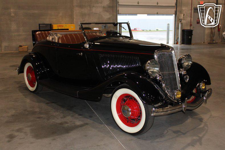 used 1934 Ford Deluxe car, priced at $59,000
