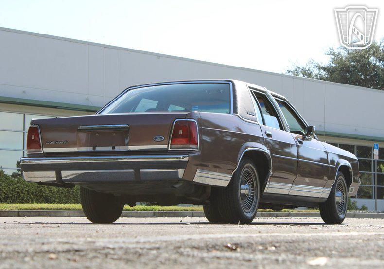 used 1989 Ford Crown Victoria car, priced at $10,000