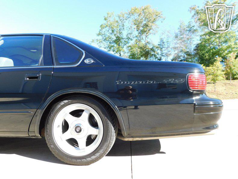 used 1994 Chevrolet Caprice car, priced at $24,000
