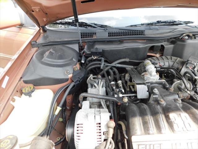 used 1992 Lincoln Continental car, priced at $12,500