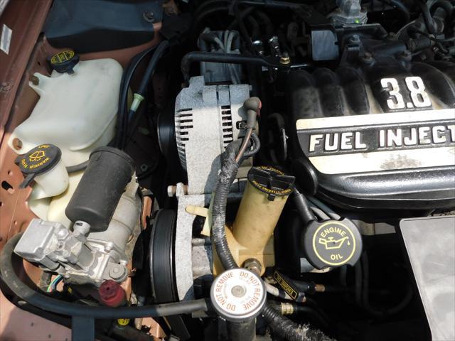 used 1992 Lincoln Continental car, priced at $12,500