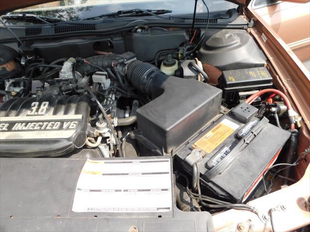 used 1992 Lincoln Continental car, priced at $12,500