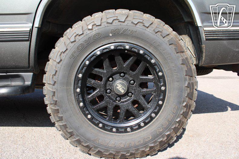 used 1999 Chevrolet Tahoe car, priced at $10,500