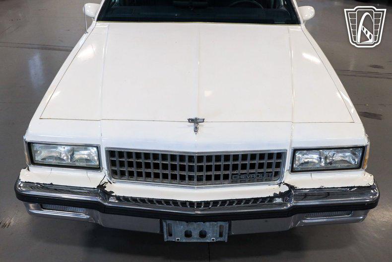 used 1989 Chevrolet Caprice car, priced at $18,000