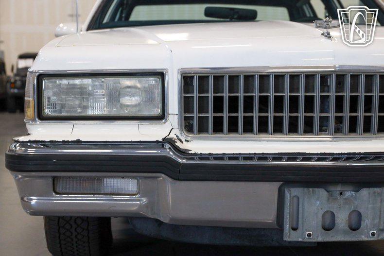 used 1989 Chevrolet Caprice car, priced at $18,000