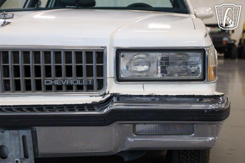 used 1989 Chevrolet Caprice car, priced at $18,000