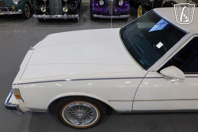 used 1989 Chevrolet Caprice car, priced at $18,000