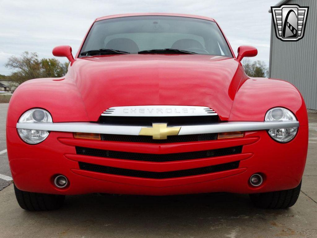 used 2004 Chevrolet SSR car, priced at $30,000