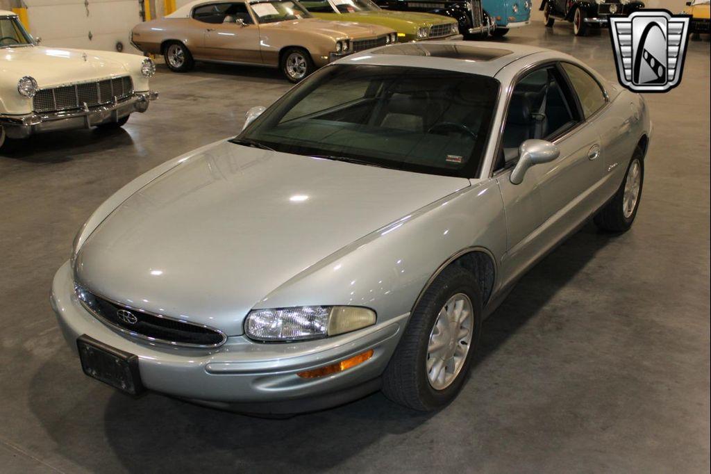 used 1995 Buick Riviera car, priced at $5,500