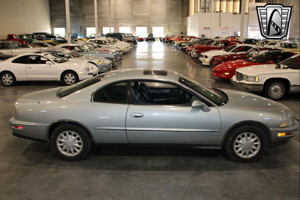 used 1995 Buick Riviera car, priced at $5,500