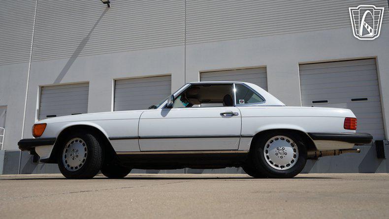 used 1989 Mercedes-Benz 560SL car, priced at $24,000