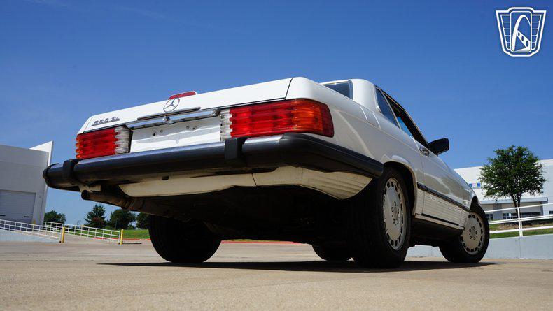 used 1989 Mercedes-Benz 560SL car, priced at $24,000