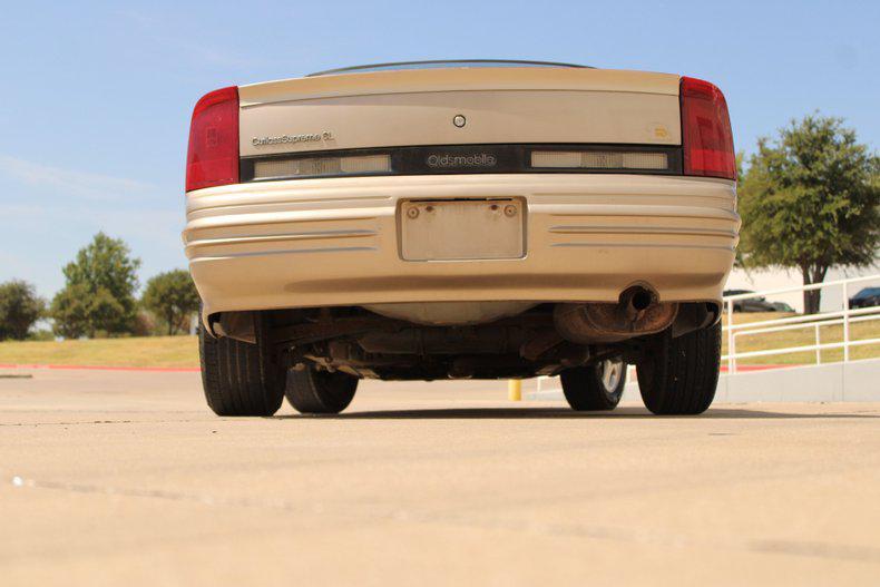 used 1997 Oldsmobile Cutlass Supreme car, priced at $5,500