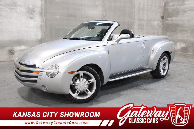 used 2004 Chevrolet SSR car, priced at $28,000