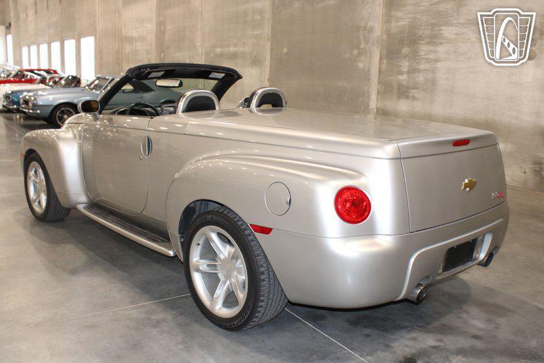 used 2004 Chevrolet SSR car, priced at $28,000