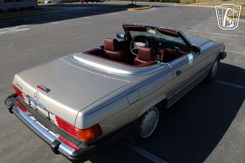 used 1989 Mercedes-Benz 560SL car, priced at $46,000