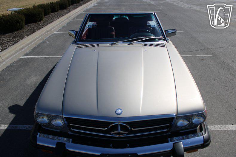 used 1989 Mercedes-Benz 560SL car, priced at $46,000