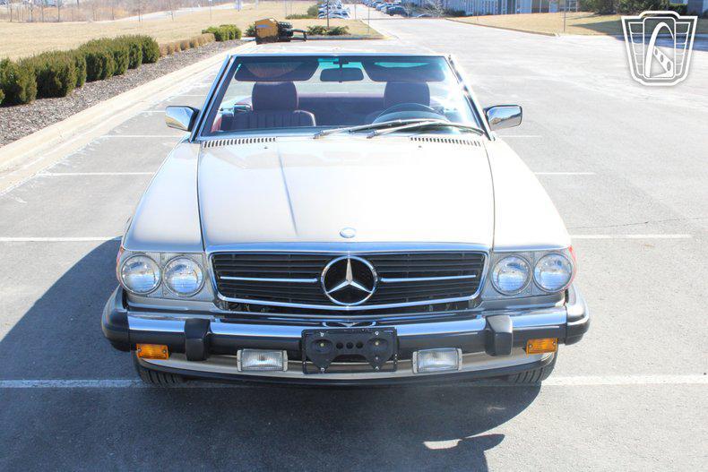 used 1989 Mercedes-Benz 560SL car, priced at $46,000