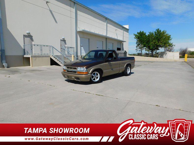 used 2000 Chevrolet S-10 car, priced at $18,000