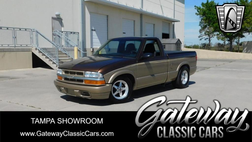 used 2000 Chevrolet S-10 car, priced at $18,000