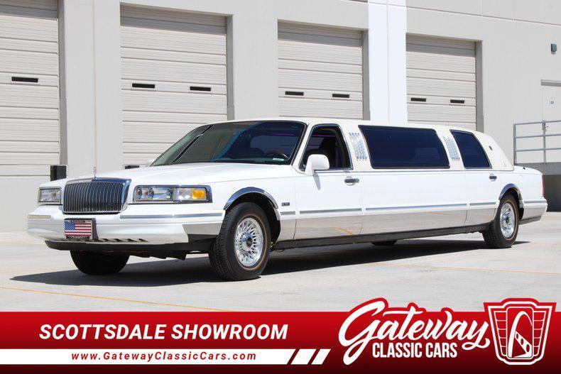used 1996 Lincoln Town Car car, priced at $27,000