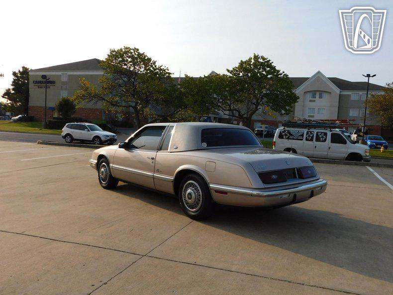 used 1989 Buick Riviera car, priced at $11,000