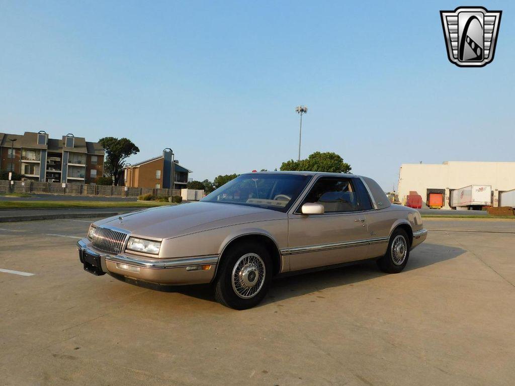 used 1989 Buick Riviera car, priced at $11,000