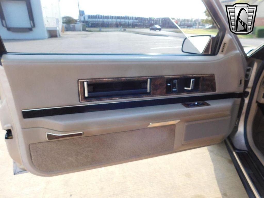 used 1989 Buick Riviera car, priced at $11,000