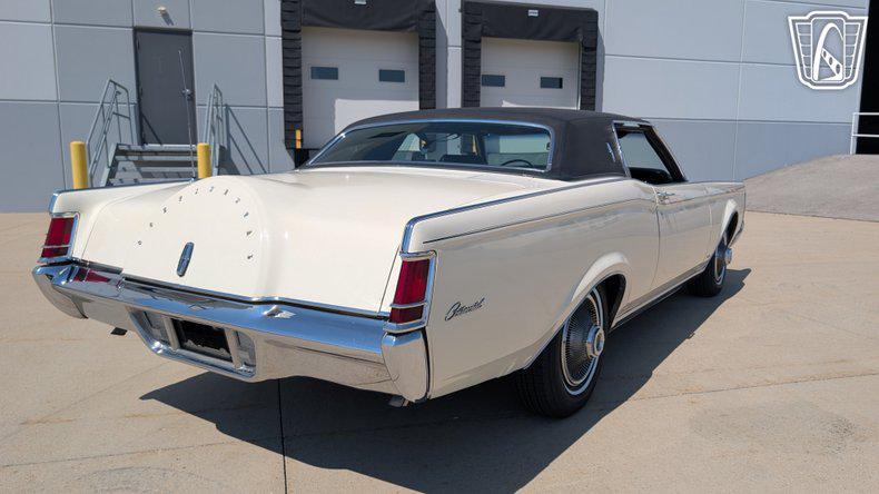 used 1969 Lincoln Mark III car, priced at $28,000