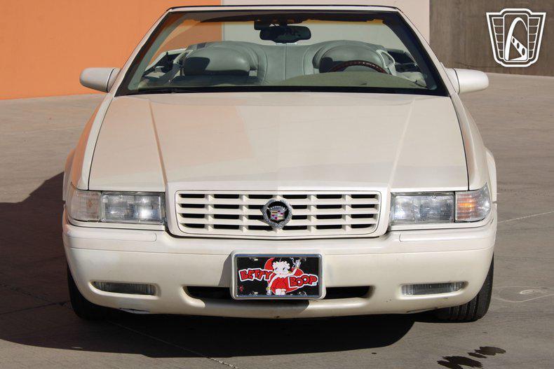 used 2002 Cadillac Eldorado car, priced at $13,000