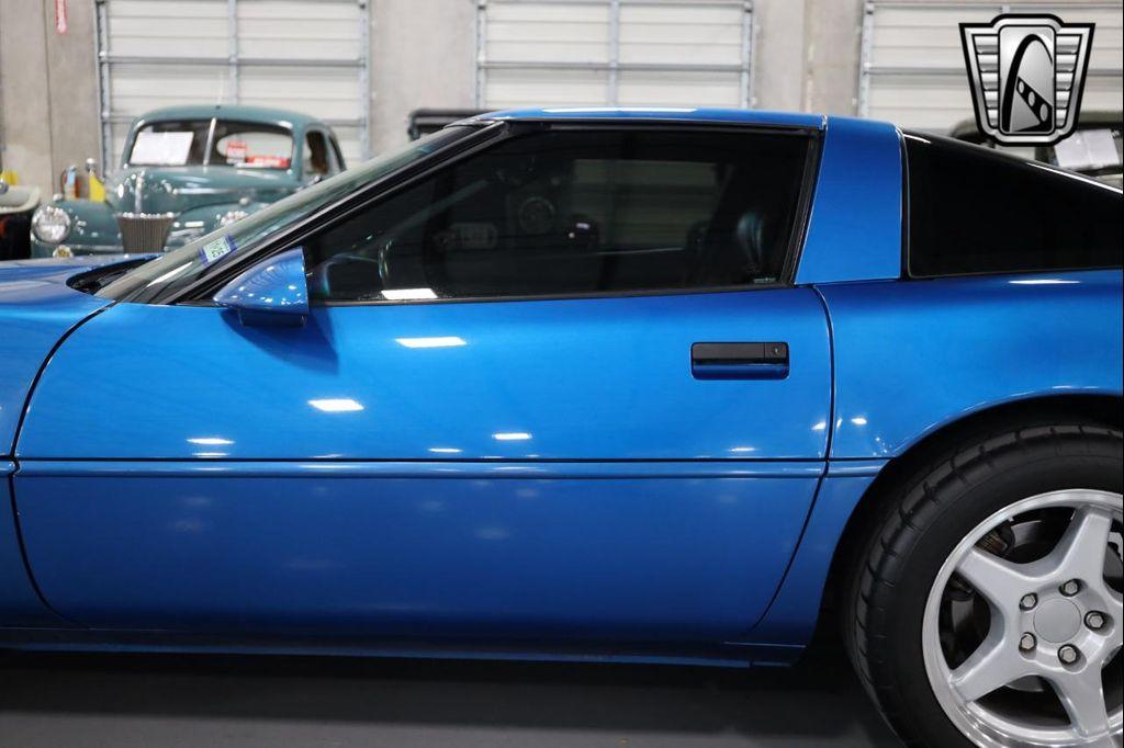 1992 Blue Chevrolet Corvette