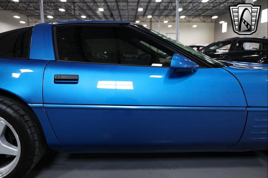 1992 Blue Chevrolet Corvette