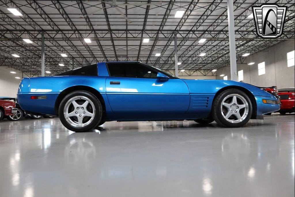 1992 Blue Chevrolet Corvette