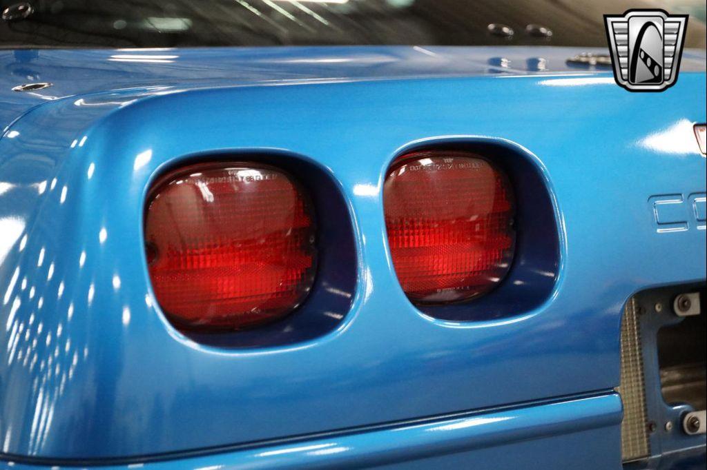 1992 Blue Chevrolet Corvette
