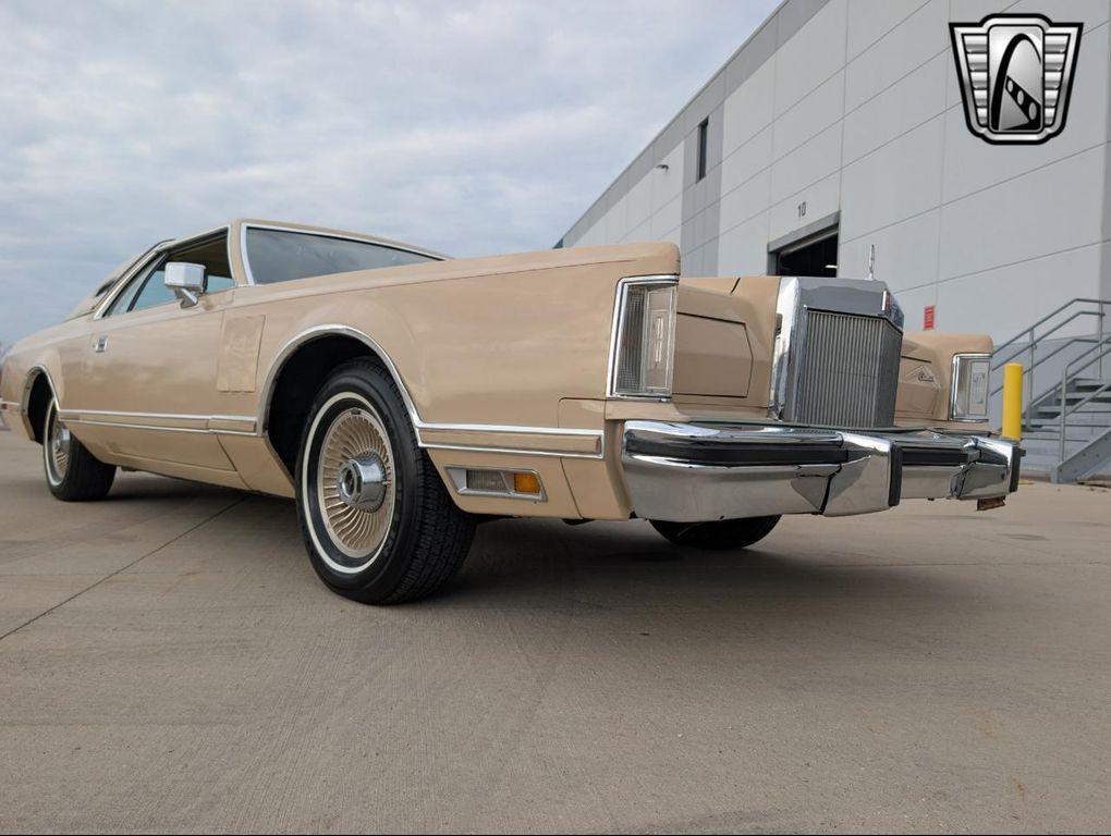 used 1979 Lincoln Continental car, priced at $29,000