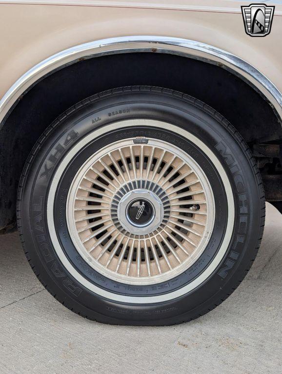 used 1979 Lincoln Continental car, priced at $29,000