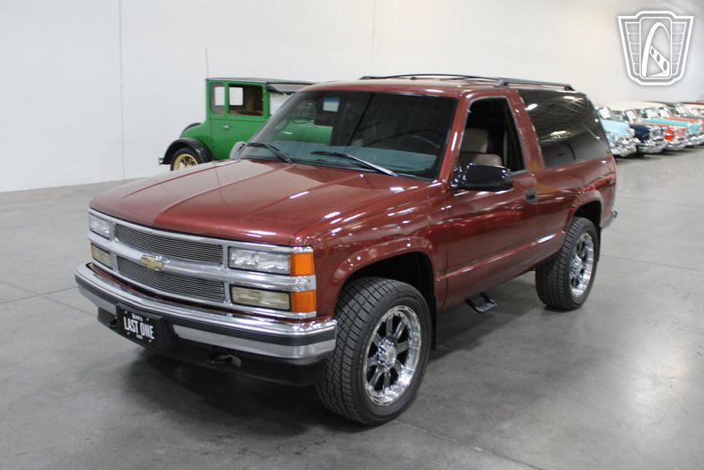 used 1998 Chevrolet Tahoe car, priced at $30,000