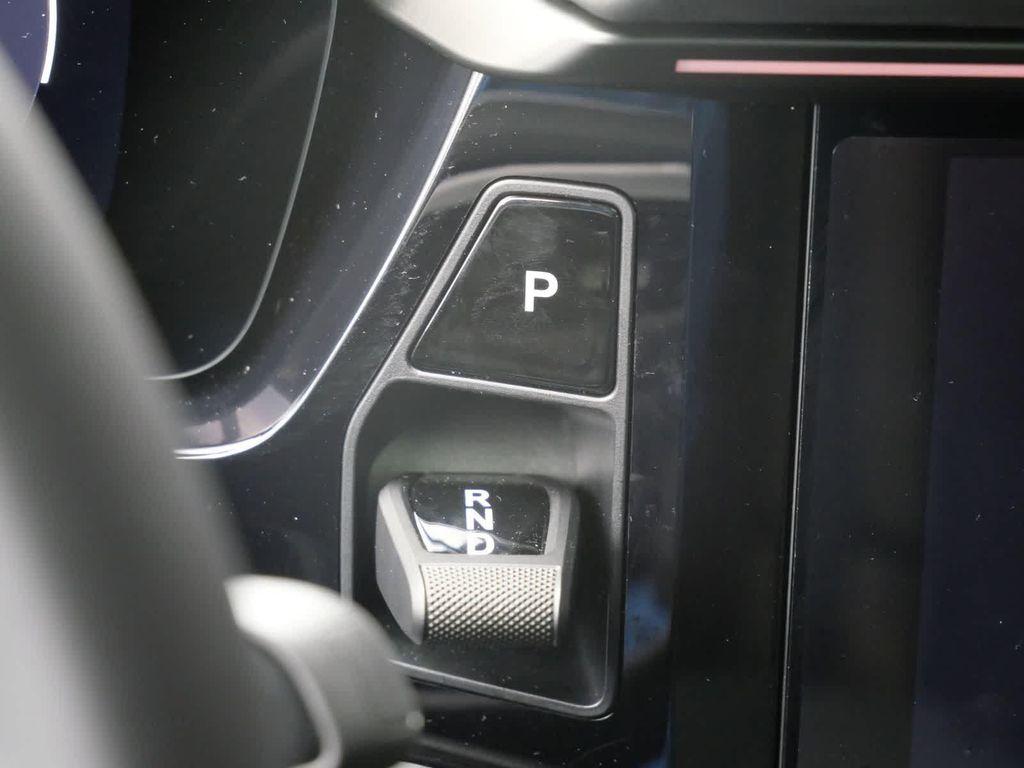 new 2025 Porsche Macan car, priced at $129,635