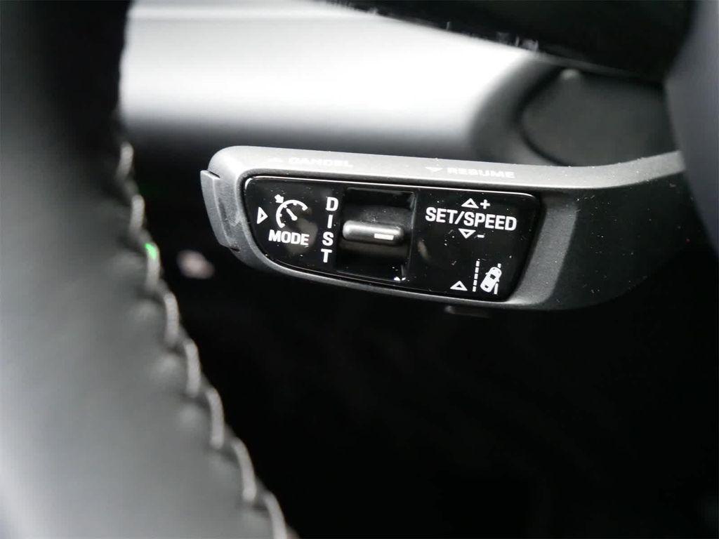 new 2025 Porsche Macan car, priced at $129,635