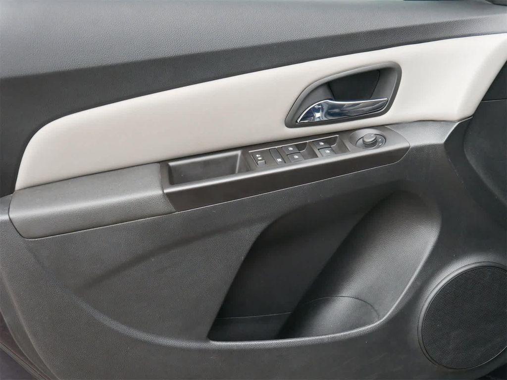 used 2015 Chevrolet Cruze car, priced at $8,891